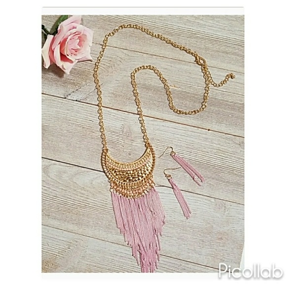 Gold Crescent with Pink Chain Fringe Necklace Set - Picture 4 of 6